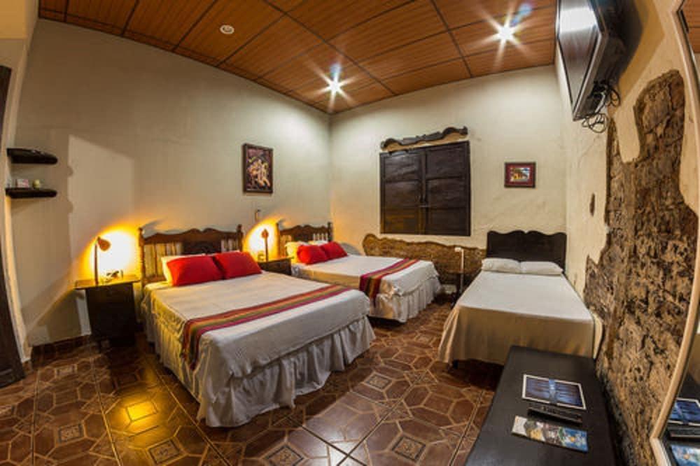 La Casa De Mamapan Hotel Colonial Ahuachapán Extérieur photo