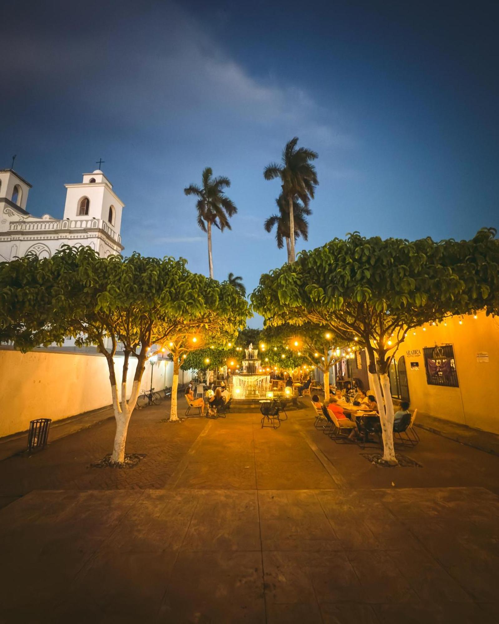 La Casa De Mamapan Hotel Colonial Ahuachapán Extérieur photo